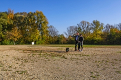 Christian Blüml mit Donaustaufer Bürger am Parkplatz