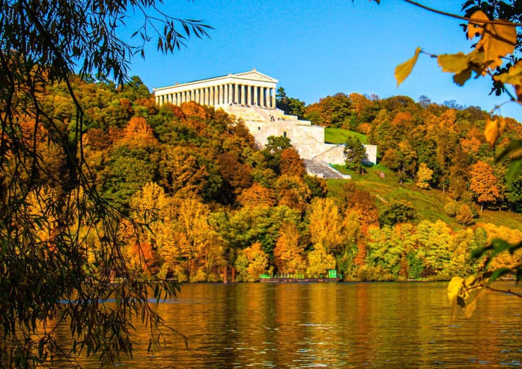 Online-Petition: Keine Absperrungen auf der Walhalla!